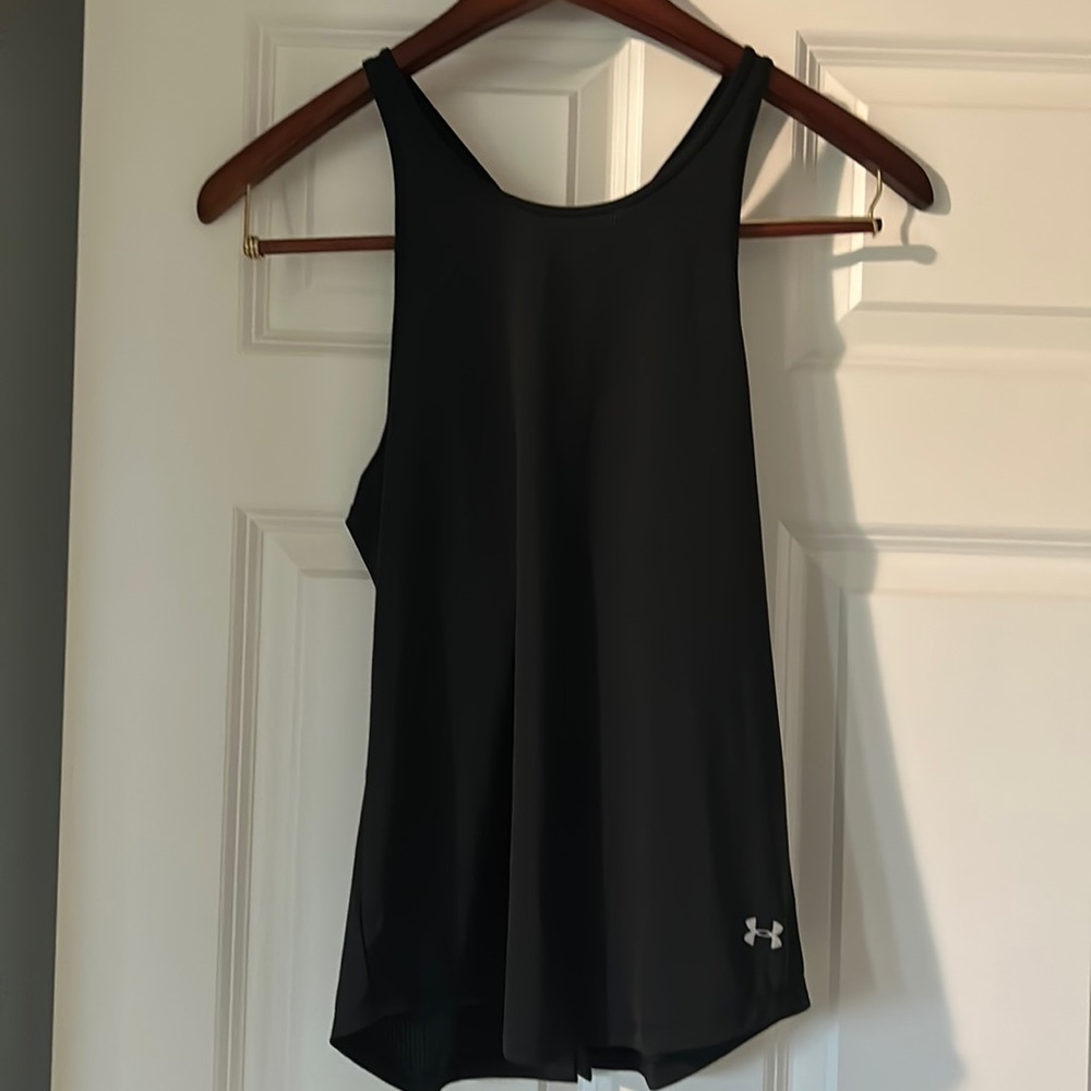 Underarmour XS loose coupe workout top